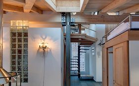 Backstage Hotel Serviced Apartments